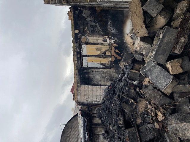 Entrepôt incendié — démolition — La Courneuve